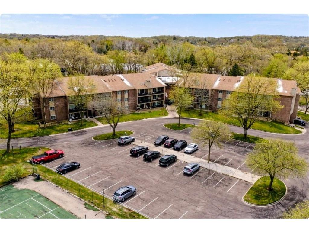 3850 Plymouth Boulevard #223 Plymouth MN 55446 7042587 image1