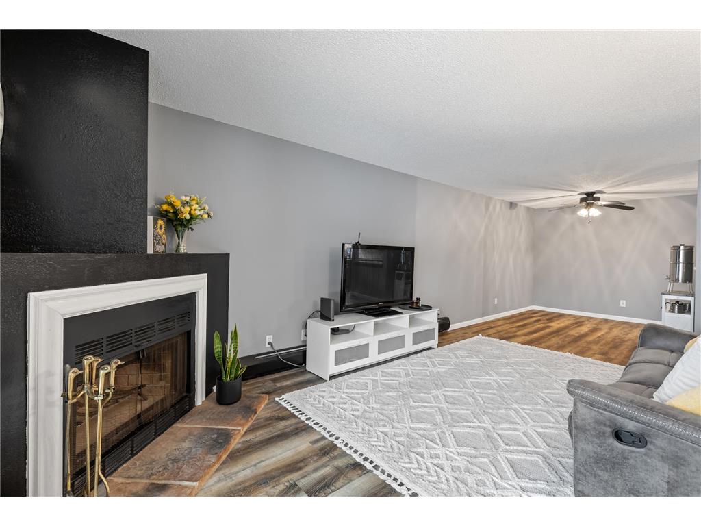 3850 Plymouth Boulevard #223 Plymouth MN 55446 7042587 image12