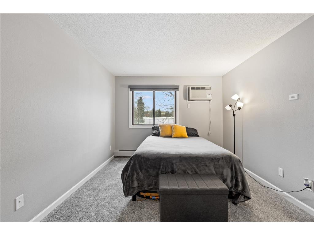 3850 Plymouth Boulevard #223 Plymouth MN 55446 7042587 image16