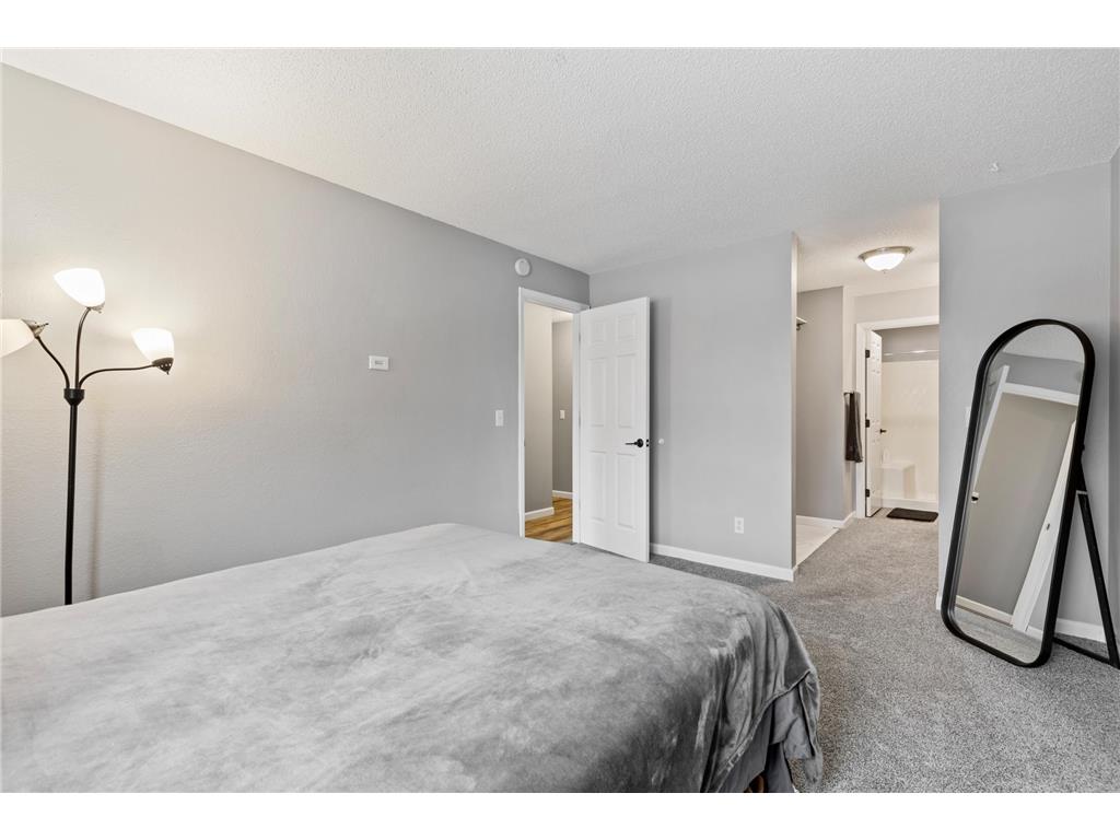 3850 Plymouth Boulevard #223 Plymouth MN 55446 7042587 image19