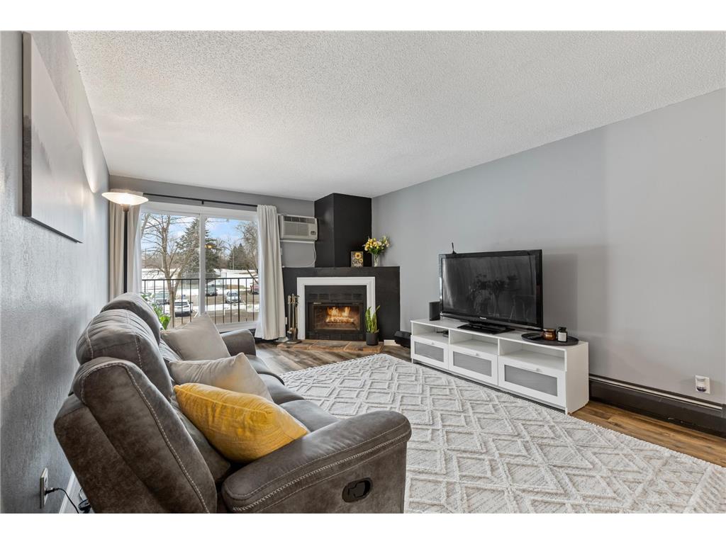 3850 Plymouth Boulevard #223 Plymouth MN 55446 7042587 image2