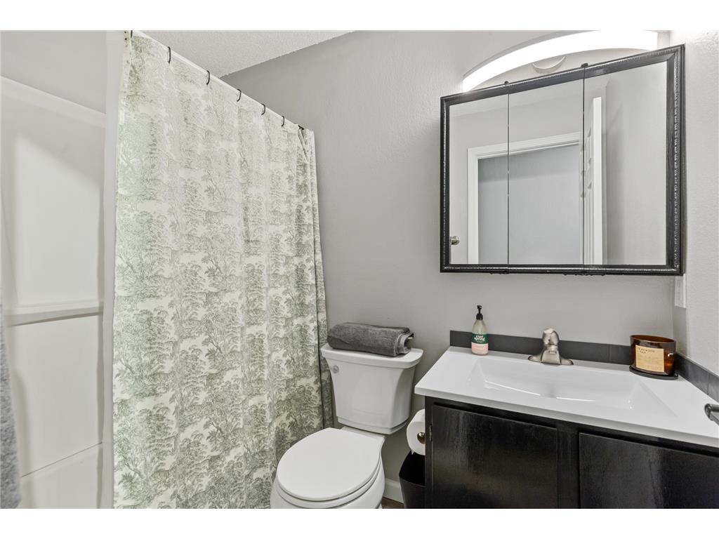 3850 Plymouth Boulevard #223 Plymouth MN 55446 7042587 image24