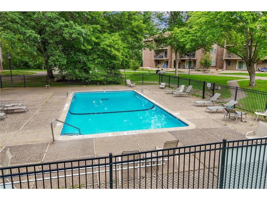 3850 Plymouth Boulevard #223 Plymouth MN 55446 7042587 image3