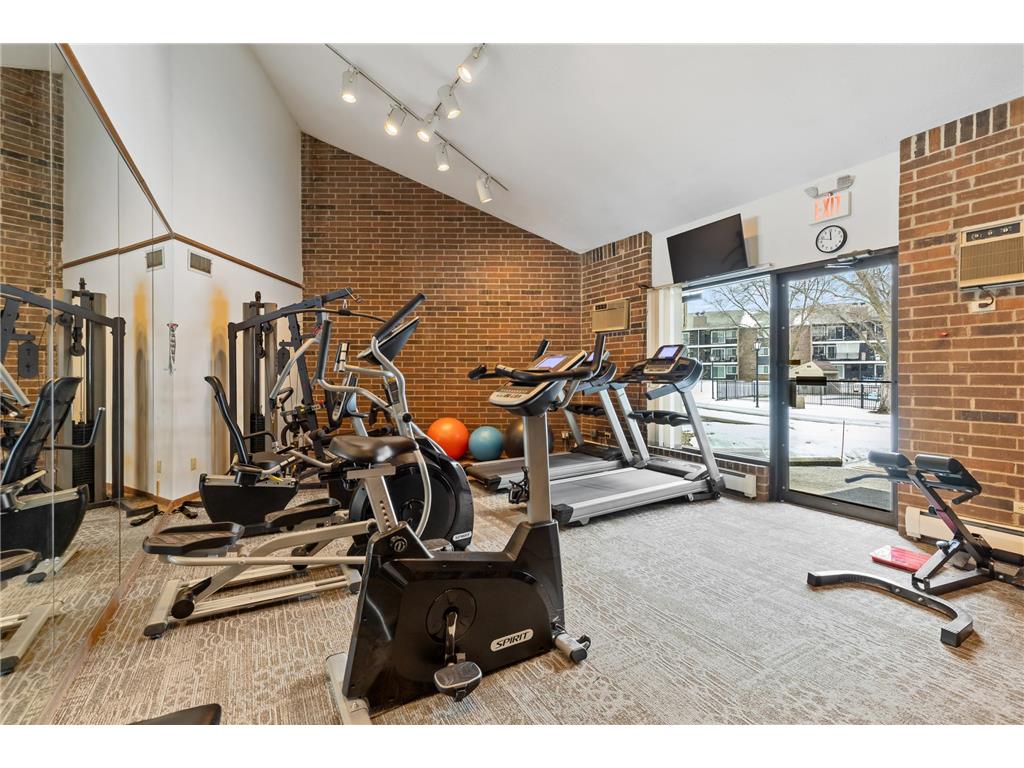 3850 Plymouth Boulevard #223 Plymouth MN 55446 7042587 image30