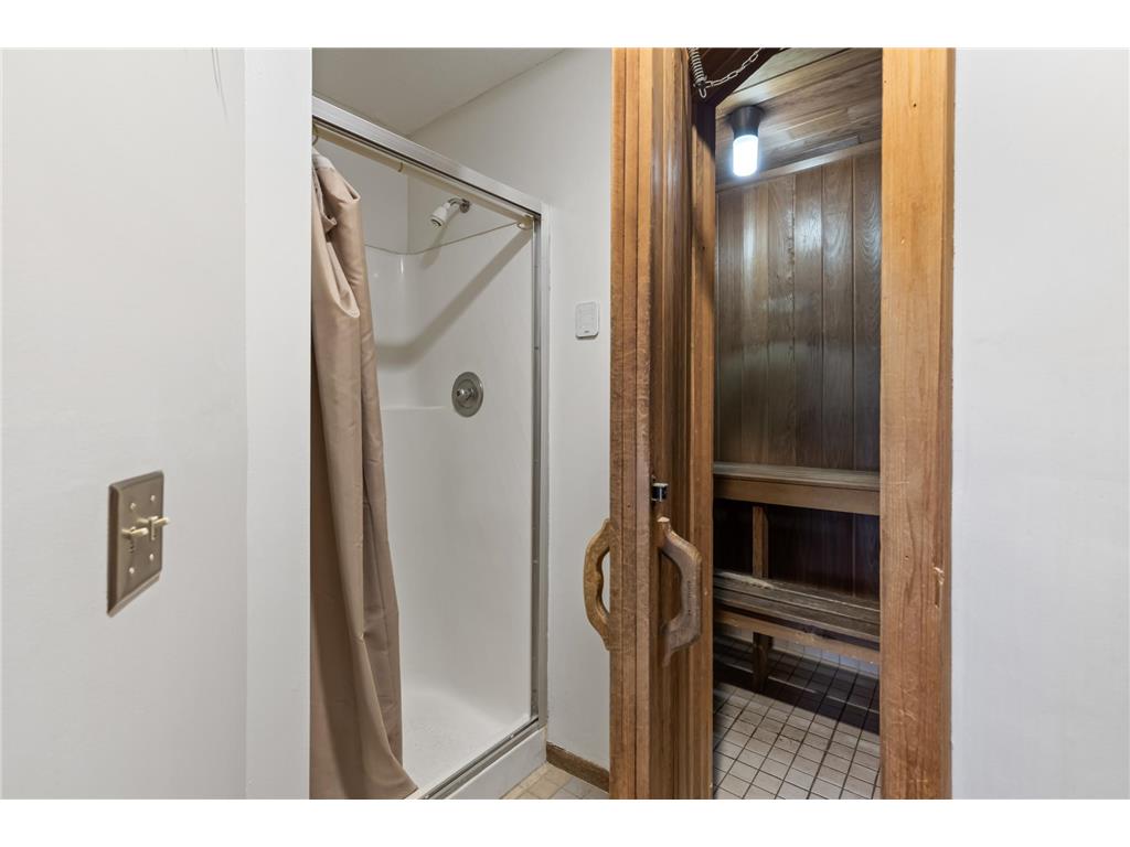 3850 Plymouth Boulevard #223 Plymouth MN 55446 7042587 image31