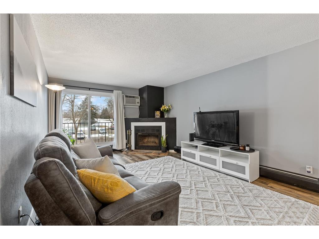 3850 Plymouth Boulevard #223 Plymouth MN 55446 7042587 image5