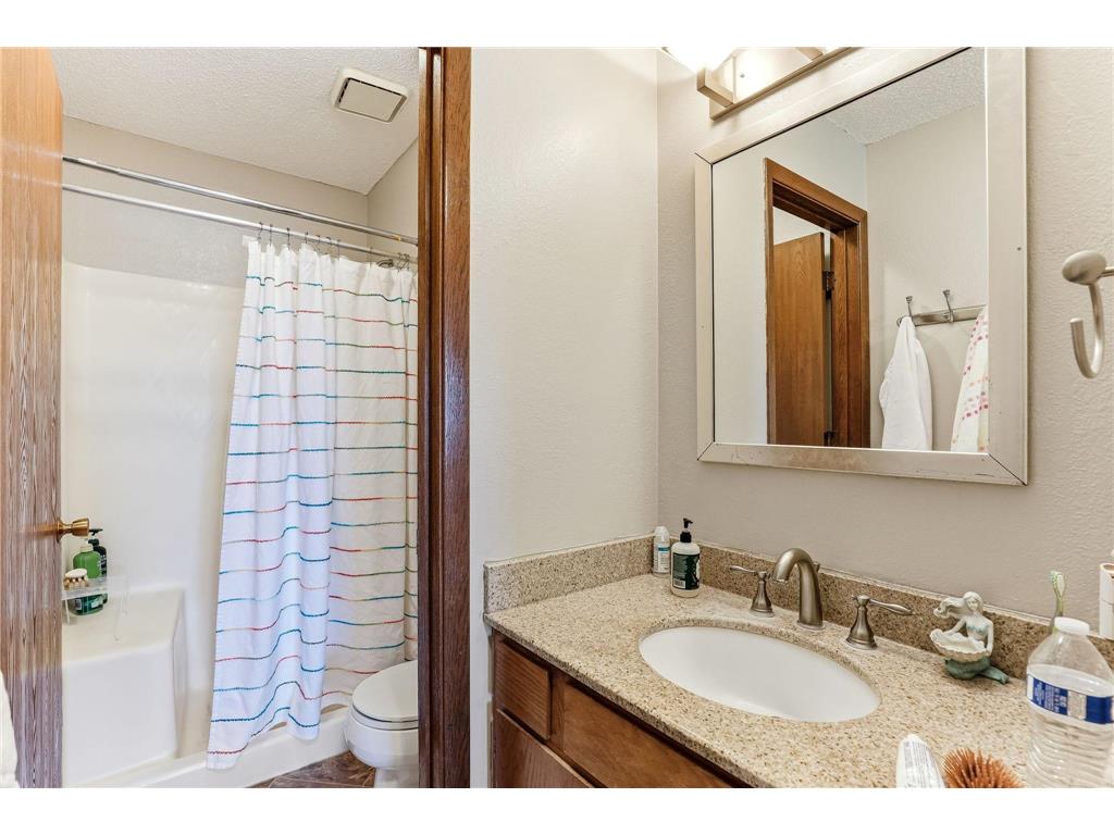3850 Plymouth Boulevard #323 Plymouth MN 55446 7038393 image27