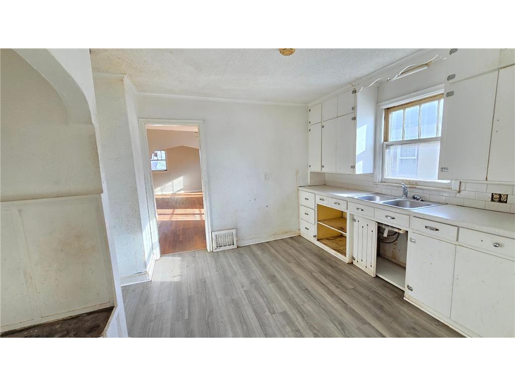 3851 Aldrich Avenue N Minneapolis MN 55412 7010799 image20
