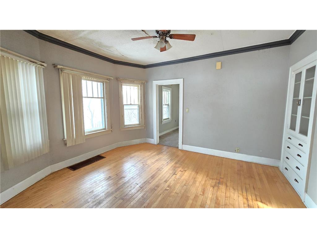 3851 Aldrich Avenue N Minneapolis MN 55412 7010799 image4