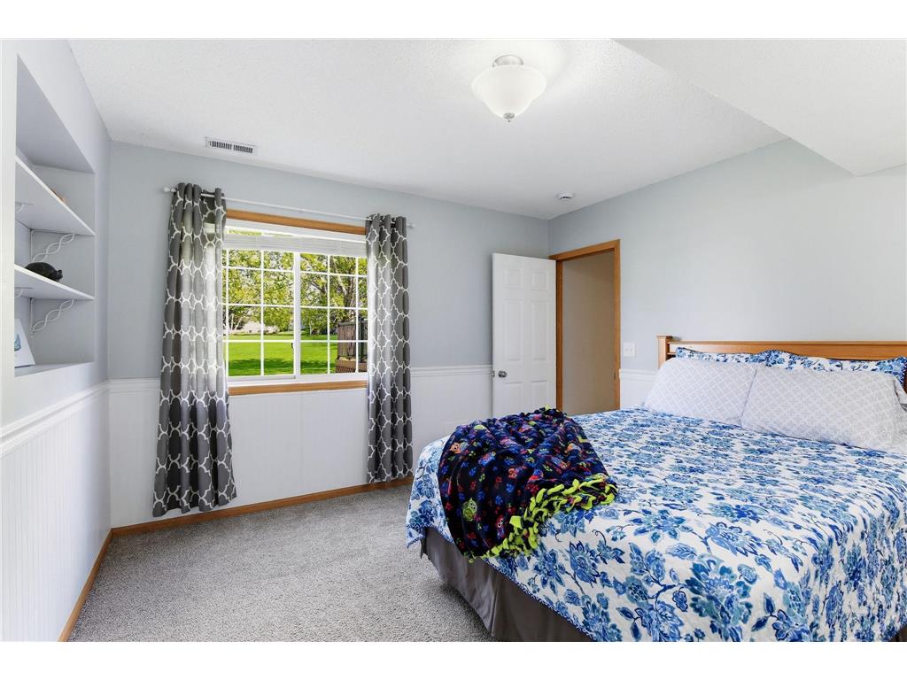 3851 Featherstone Circle Woodbury MN 55125 7068363 image44