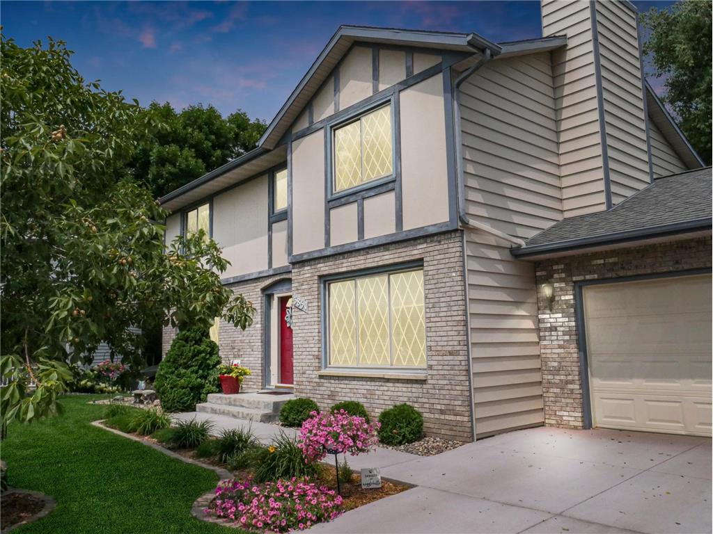 3851 Newport Lane NW Rochester MN 55901 6426924 image1