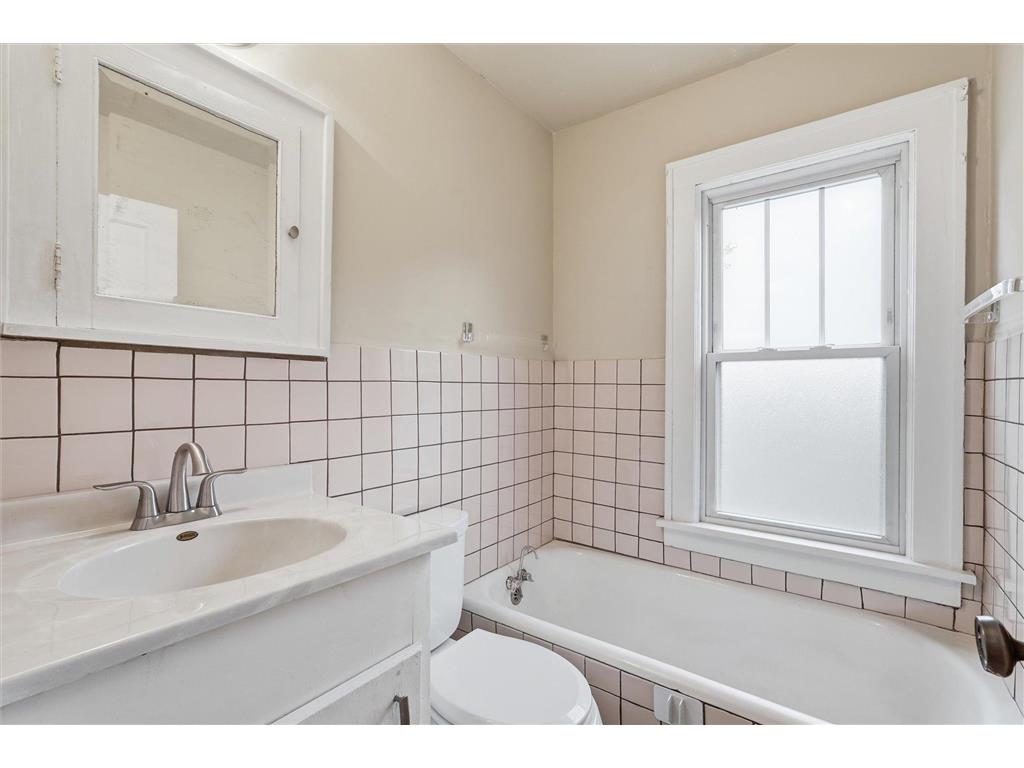 3852 22nd Avenue S Minneapolis MN 55407 6806256 image27