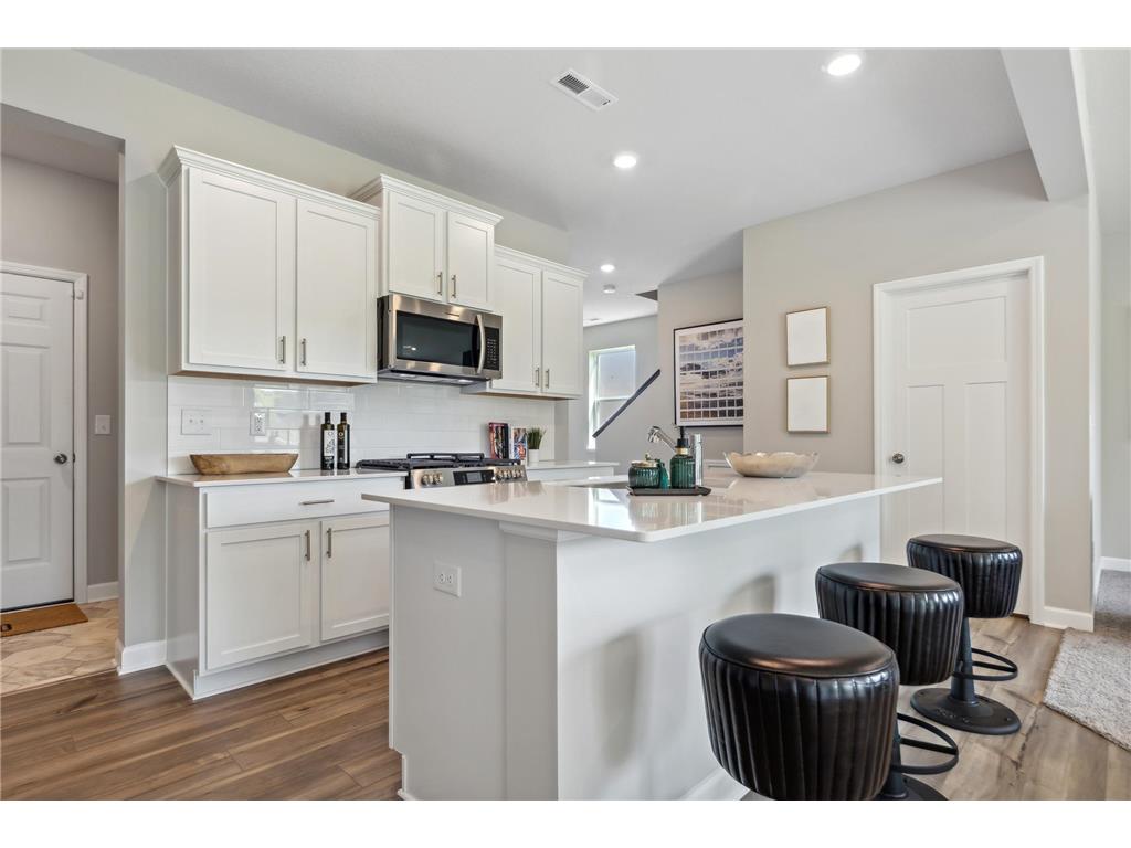 3854 Heath Avenue N Oakdale MN 55128 6543291 image1
