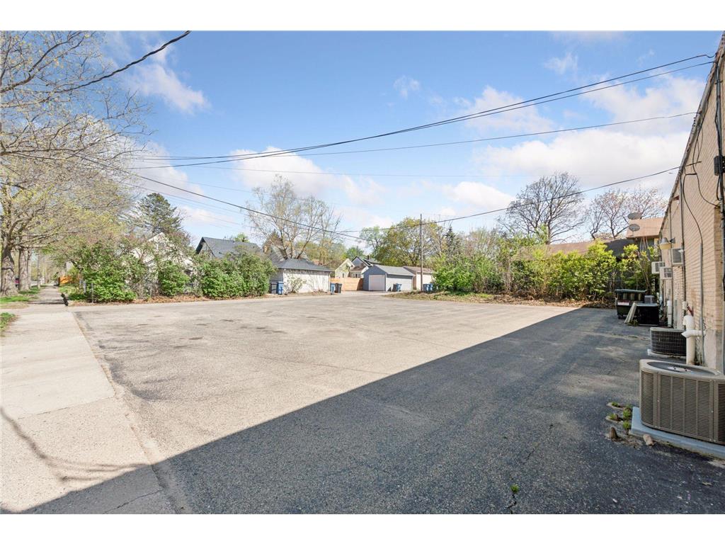 3854 Thomas Avenue N Minneapolis MN 55412 6705803 image13