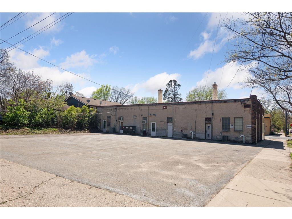 3854 Thomas Avenue N Minneapolis MN 55412 6705803 image14