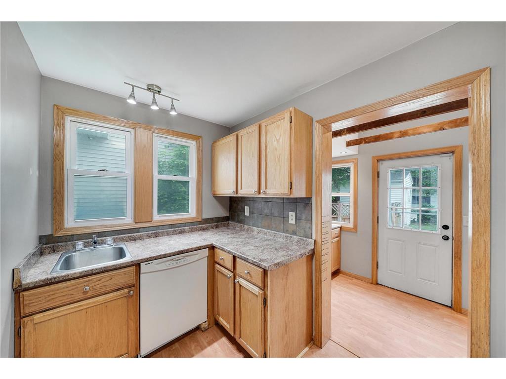 3855 Bryant Avenue N Minneapolis MN 55412 7088729 image3