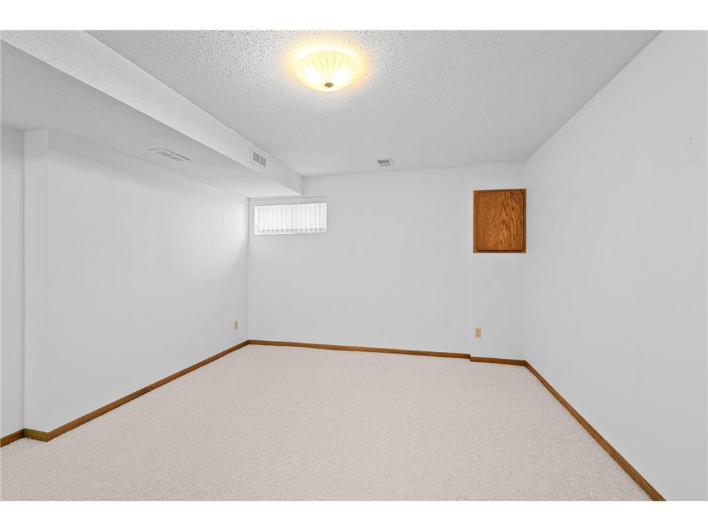 38558 Grand Avenue North Branch MN 55056 6793672 image27