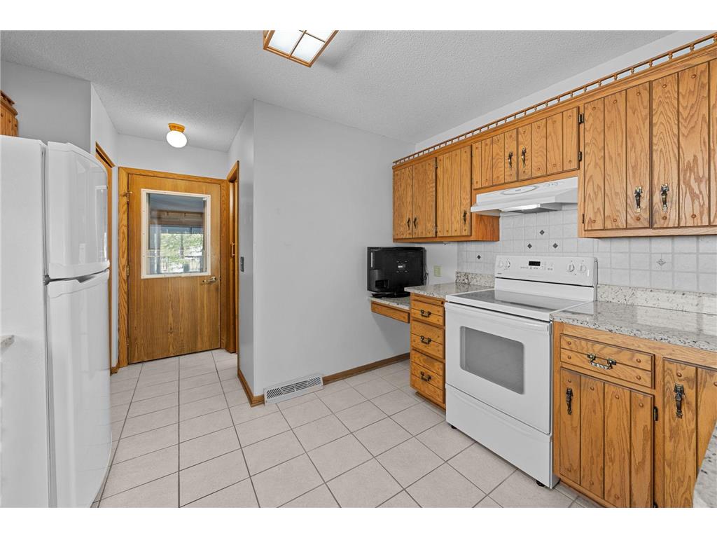 38558 Grand Avenue North Branch MN 55056 6793672 image9