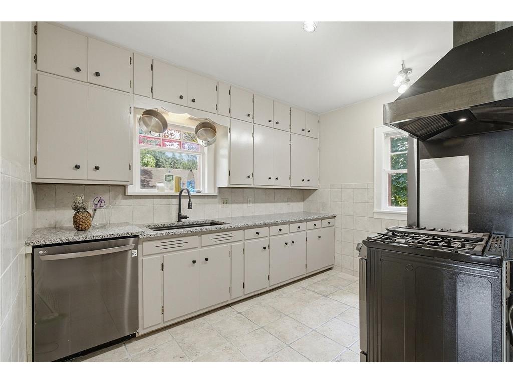 3856 Welcome Avenue N Robbinsdale MN 55422 7107656 image17