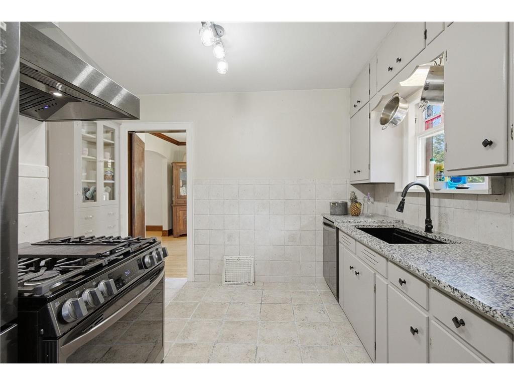 3856 Welcome Avenue N Robbinsdale MN 55422 7107656 image20
