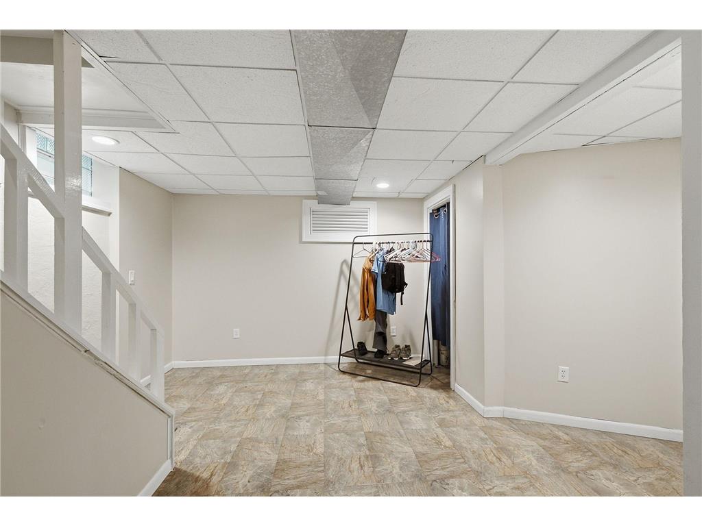 3856 Welcome Avenue N Robbinsdale MN 55422 7107656 image31