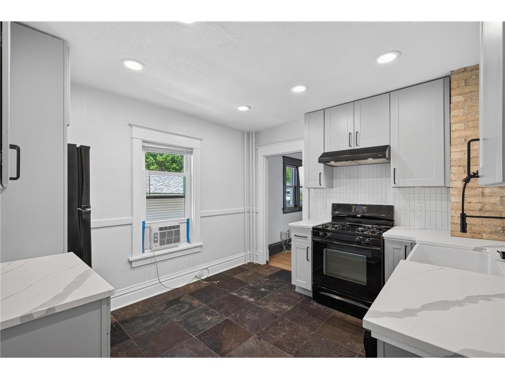3859 Penn Avenue N Minneapolis MN 55412 7107710 image17