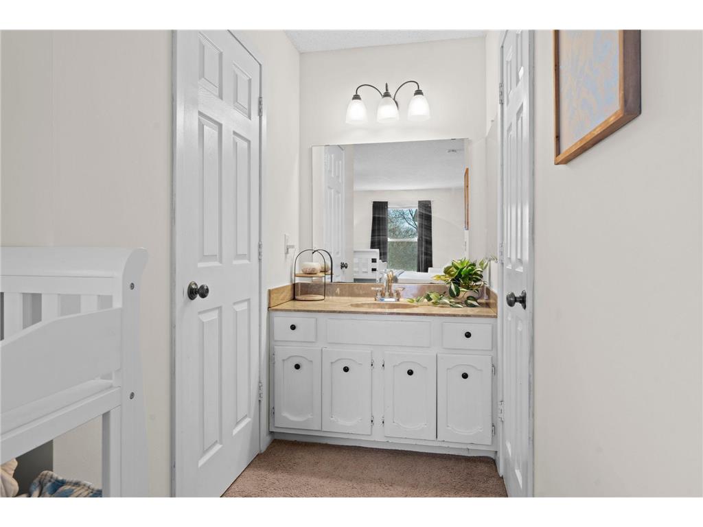 3861 Gold Point #B Eagan MN 55122 7037130 image24