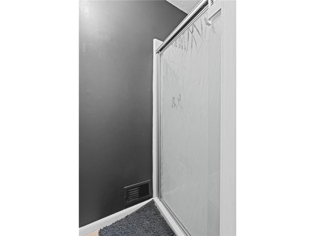 3861 Gold Point #B Eagan MN 55122 7037130 image25