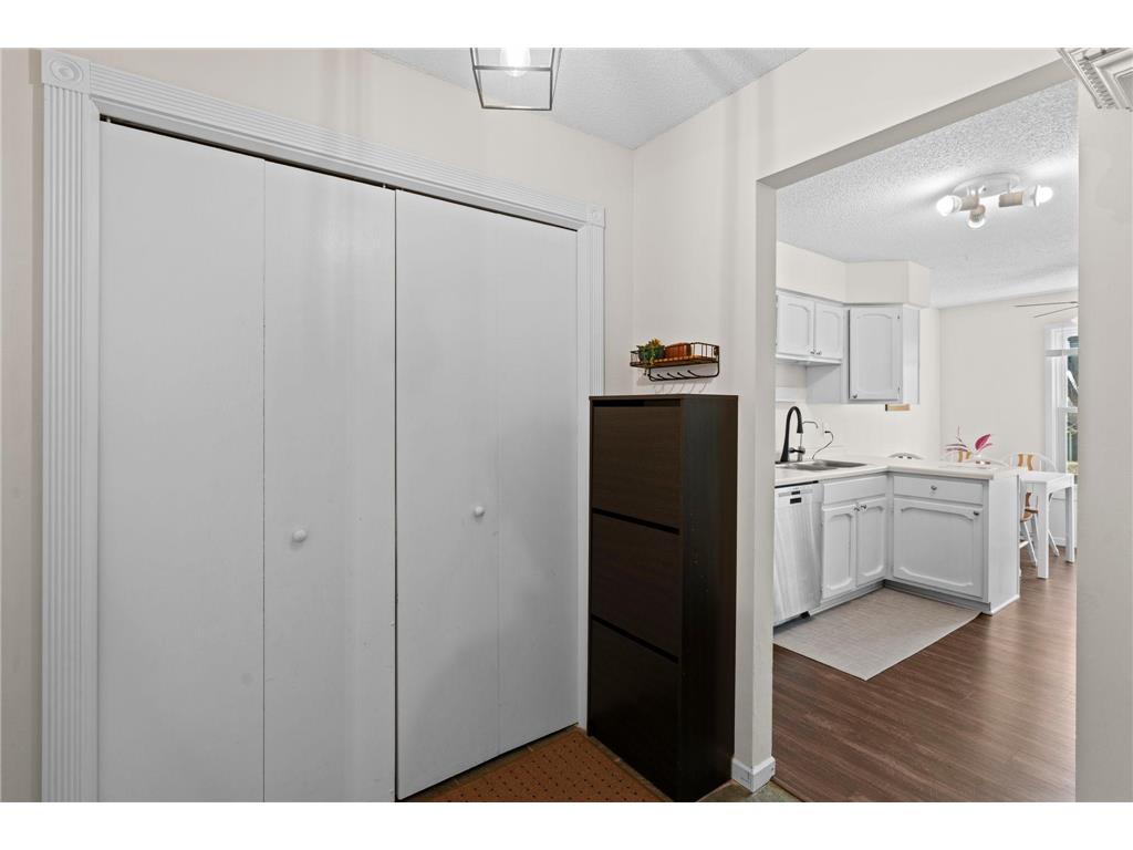 3861 Gold Point #B Eagan MN 55122 7084108 image14