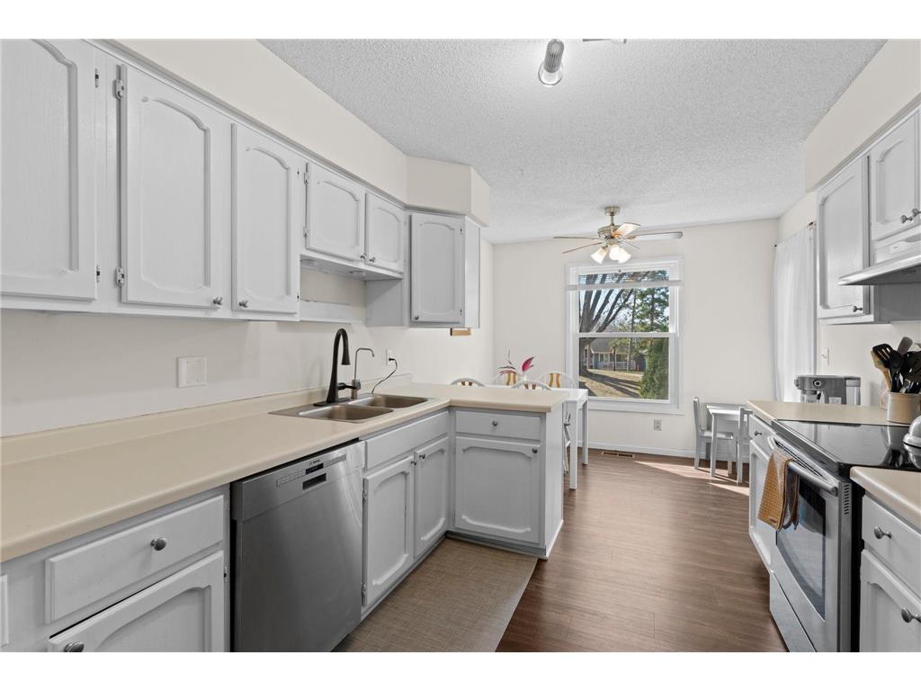 3861 Gold Point #B Eagan MN 55122 7084108 image15