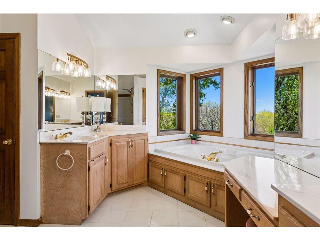3861 Lone Cedar Lane Chanhassen MN 55318 - Minnewashta 7062446 image26