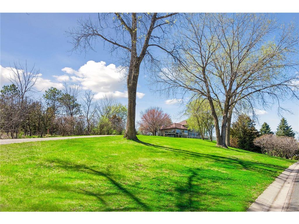 3861 Lone Cedar Lane Chanhassen MN 55318 - Minnewashta 7062446 image3