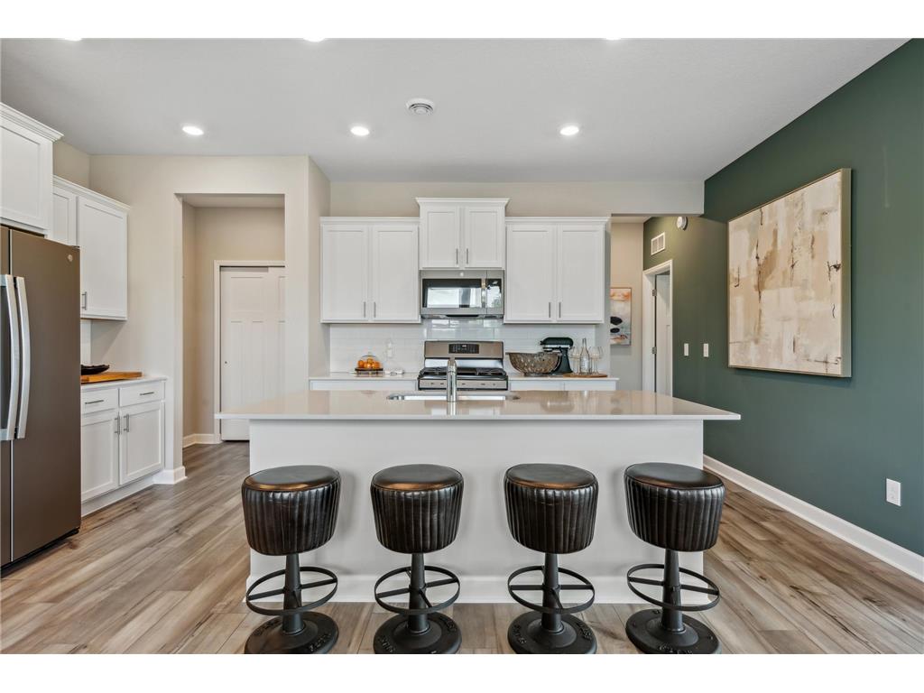 3863 Heath Avenue N Oakdale MN 55128 6563594 image1