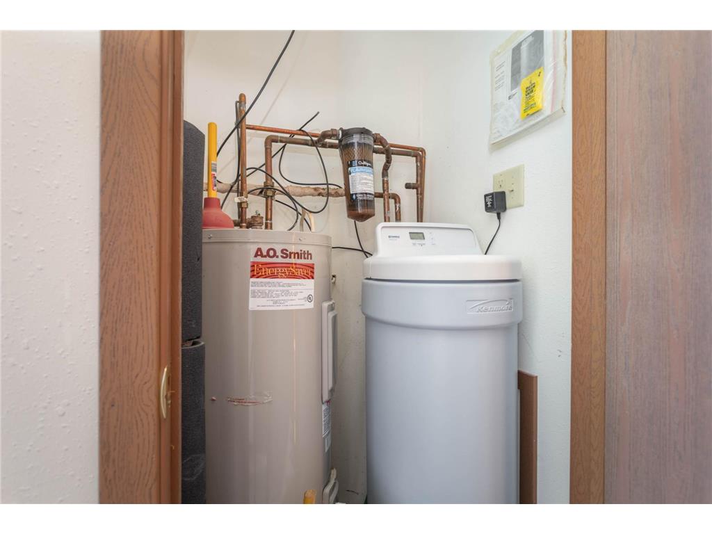 3863 Wahtomin Trail NW Alexandria MN 56308 - Ida 6775675 image18