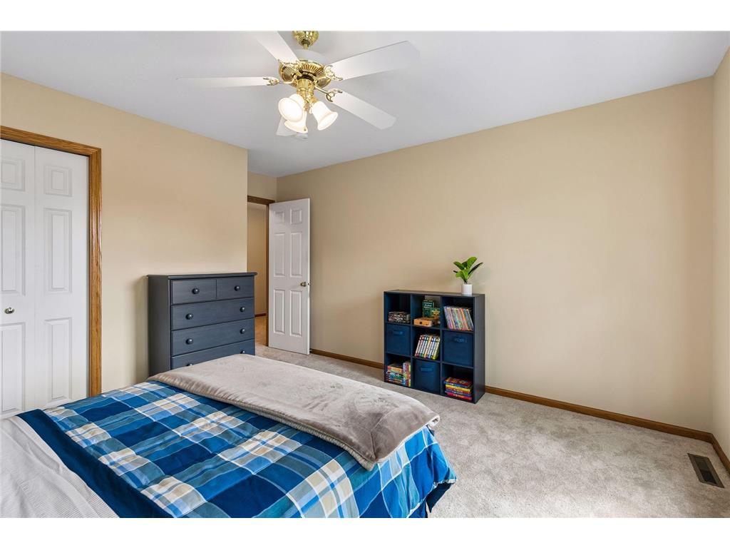 3865 N Ridge Drive Eagan MN 55123 6770627 image40