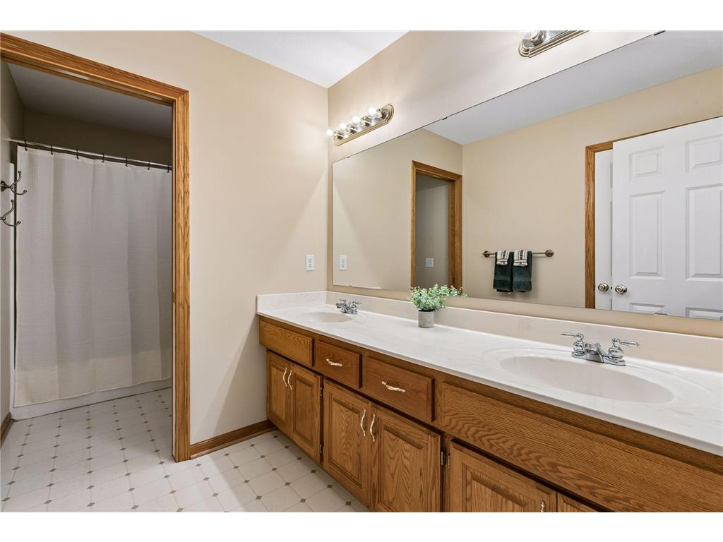 3865 N Ridge Drive Eagan MN 55123 6770627 image41
