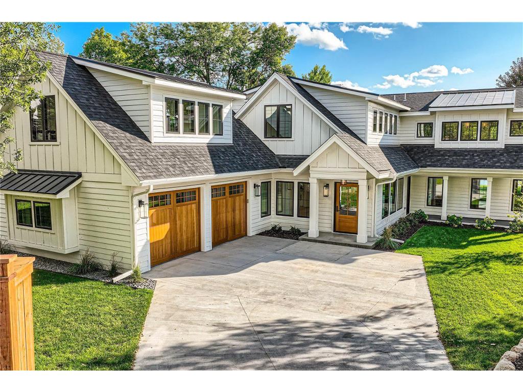 3865 Shoreline Drive Orono MN 55391 - Lake Minnetonka 6488203 image1