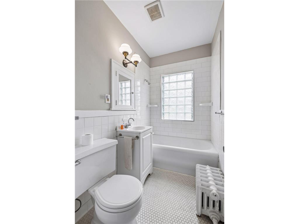 387 Cretin Avenue S Saint Paul MN 55105 7090392 image28