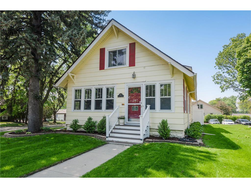 387 Snelling Avenue S Saint Paul MN 55105 6535738 image1