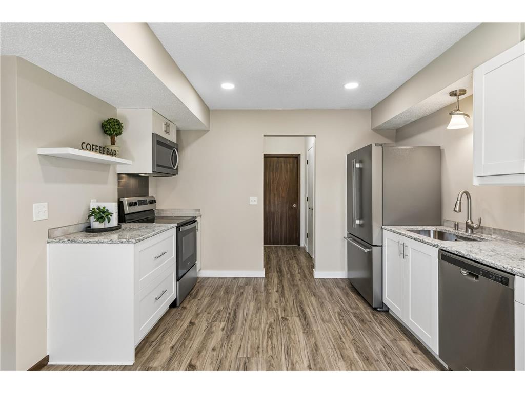 3873 Dolomite Drive Eagan MN 55122 6823481 image3