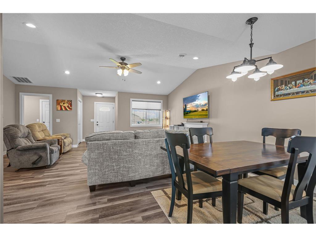 38768 Maple Court North Branch MN 55056 7070554 image8