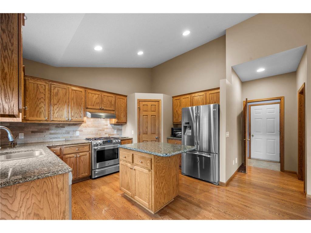 3878 Arlington Drive Woodbury MN 55129 7090101 image23