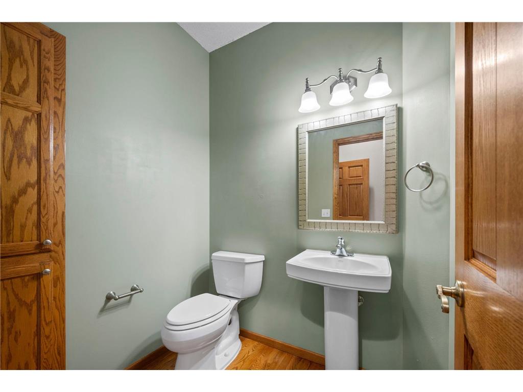3878 Arlington Drive Woodbury MN 55129 7090101 image24
