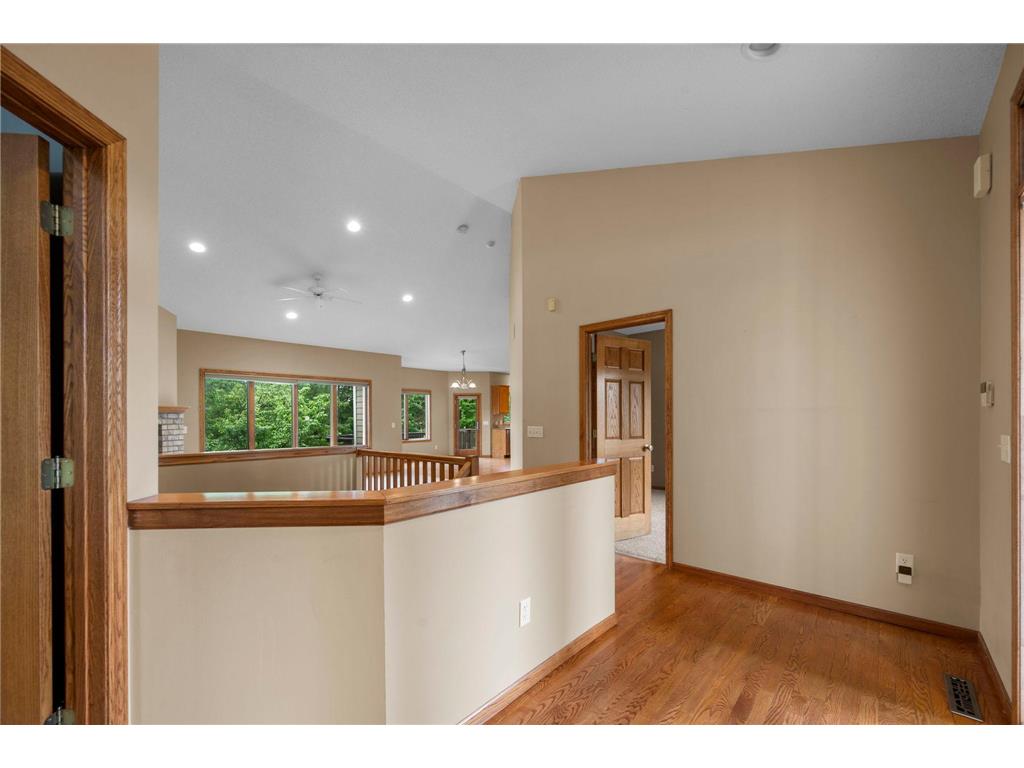 3878 Arlington Drive Woodbury MN 55129 7090101 image34