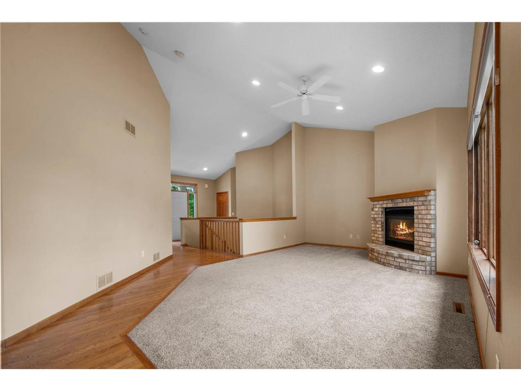 3878 Arlington Drive Woodbury MN 55129 7090101 image5