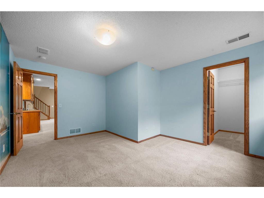 3878 Arlington Drive Woodbury MN 55129 7090101 image54