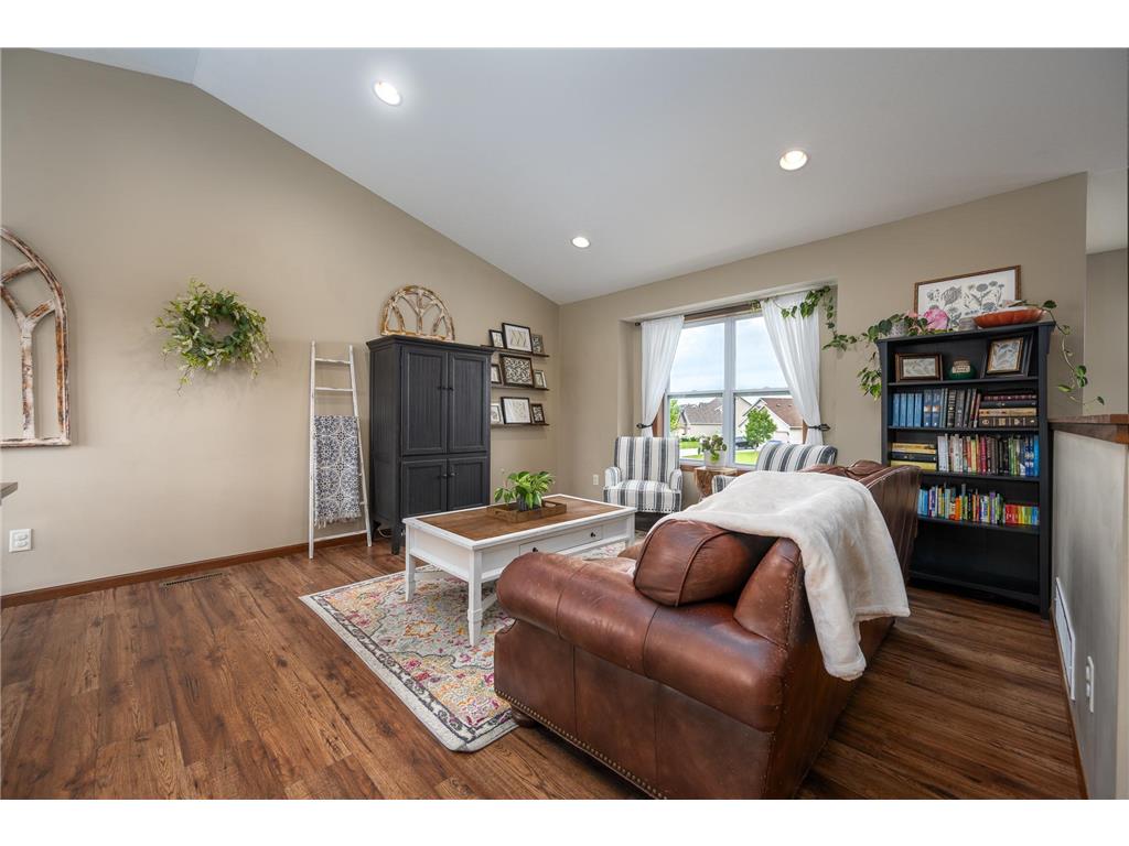 388 Dakota Avenue Roberts WI 54023 7084598 image12