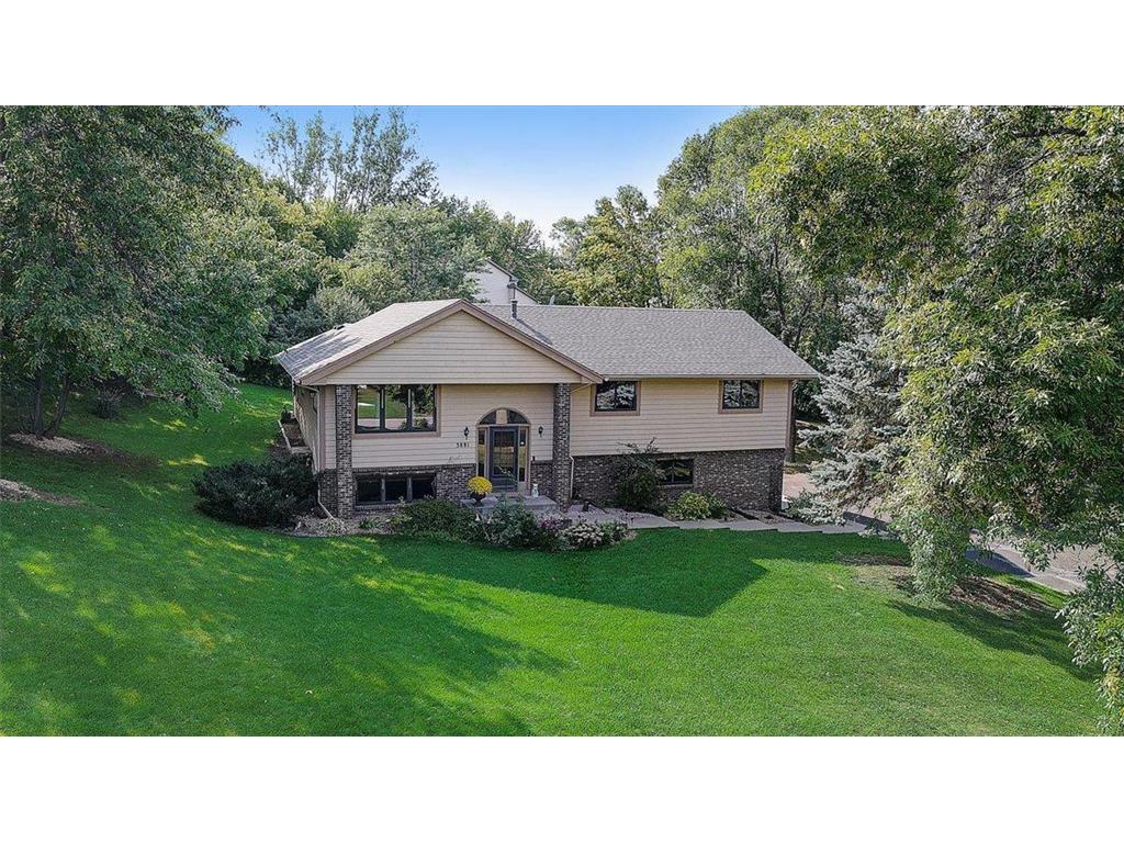 3881 Lone Cedar Lane, Chanhassen, MN 55318 MLS 6252484 Edina Realty