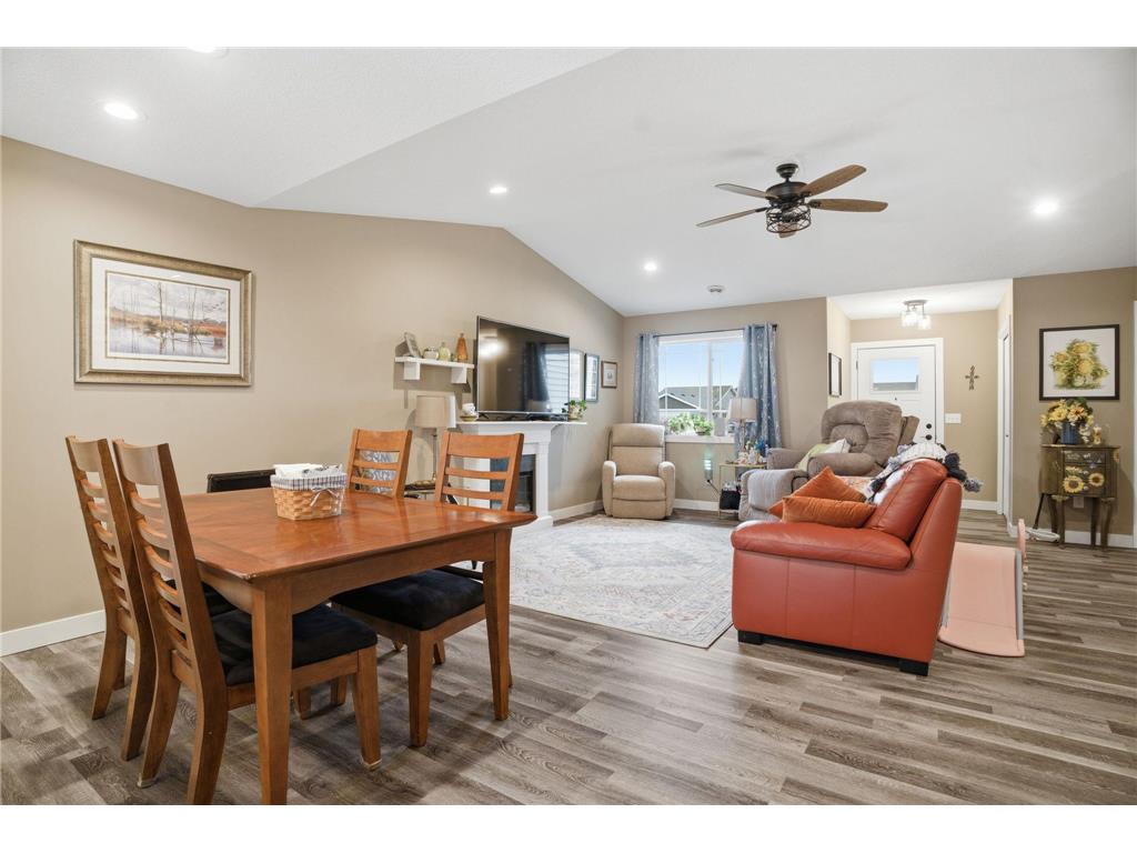 38820 Maple Court North Branch MN 55056 7033302 image2