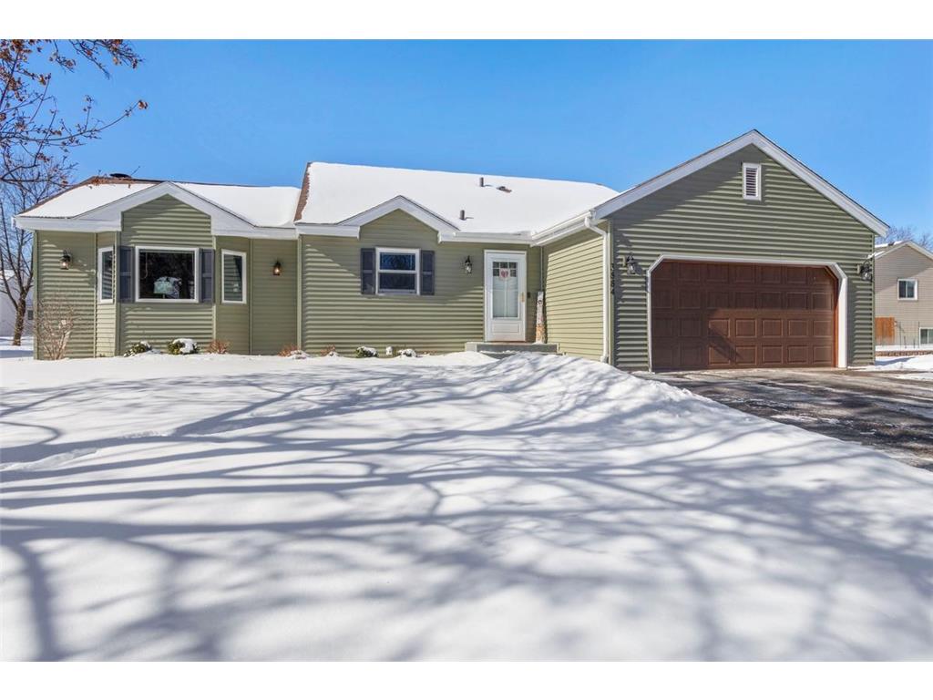 3884 Hallmark Avenue N Oakdale MN 55128 6673613 image1